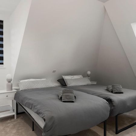 Flat 5 - Star London Vivian Lane 2-Bed Residence The Hyde Zewnętrze zdjęcie