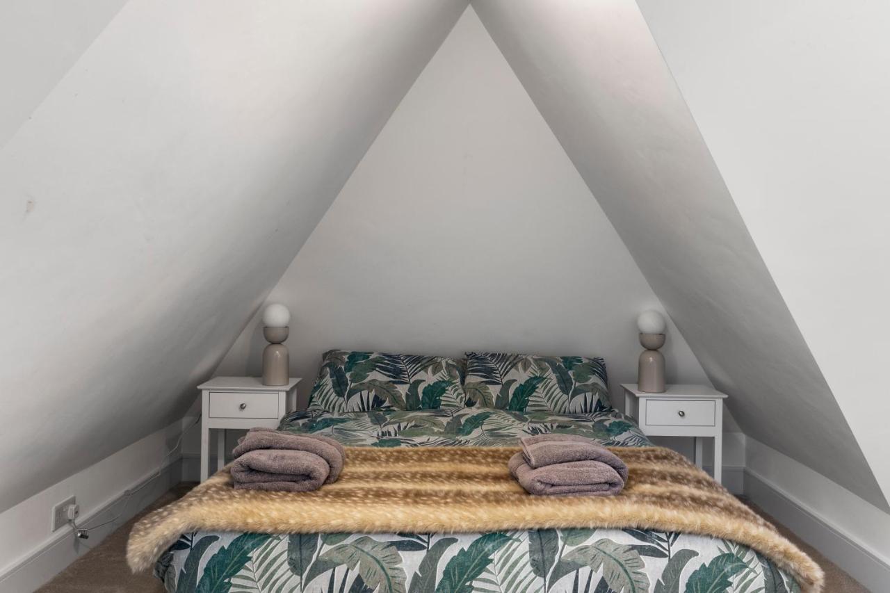 Flat 5 - Star London Vivian Lane 2-Bed Residence The Hyde Zewnętrze zdjęcie